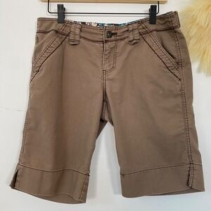 Maurices Women Y2K Low Rise Long Bermuda Shorts Size 7/8 Gorpcore Grunge Utility